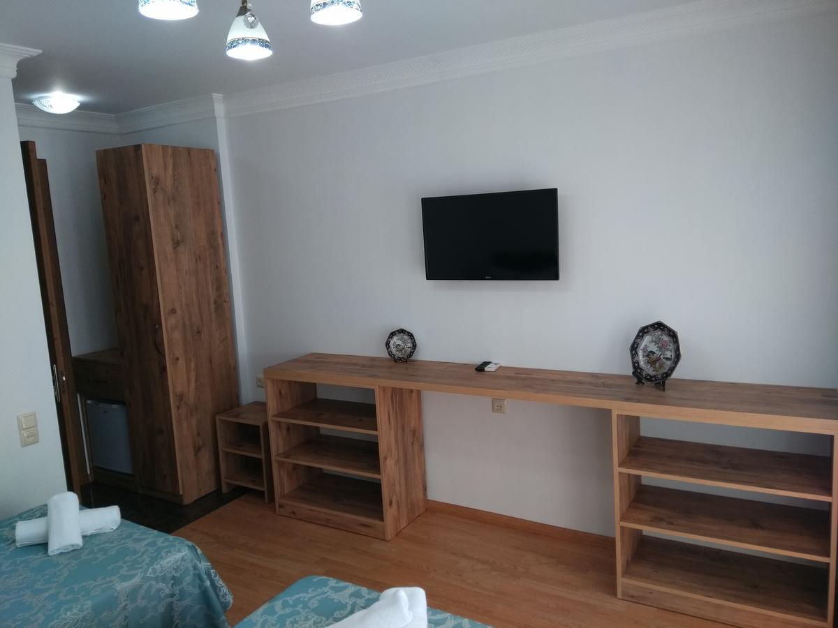 Dzveli Batumi Hotel Kültér fotó