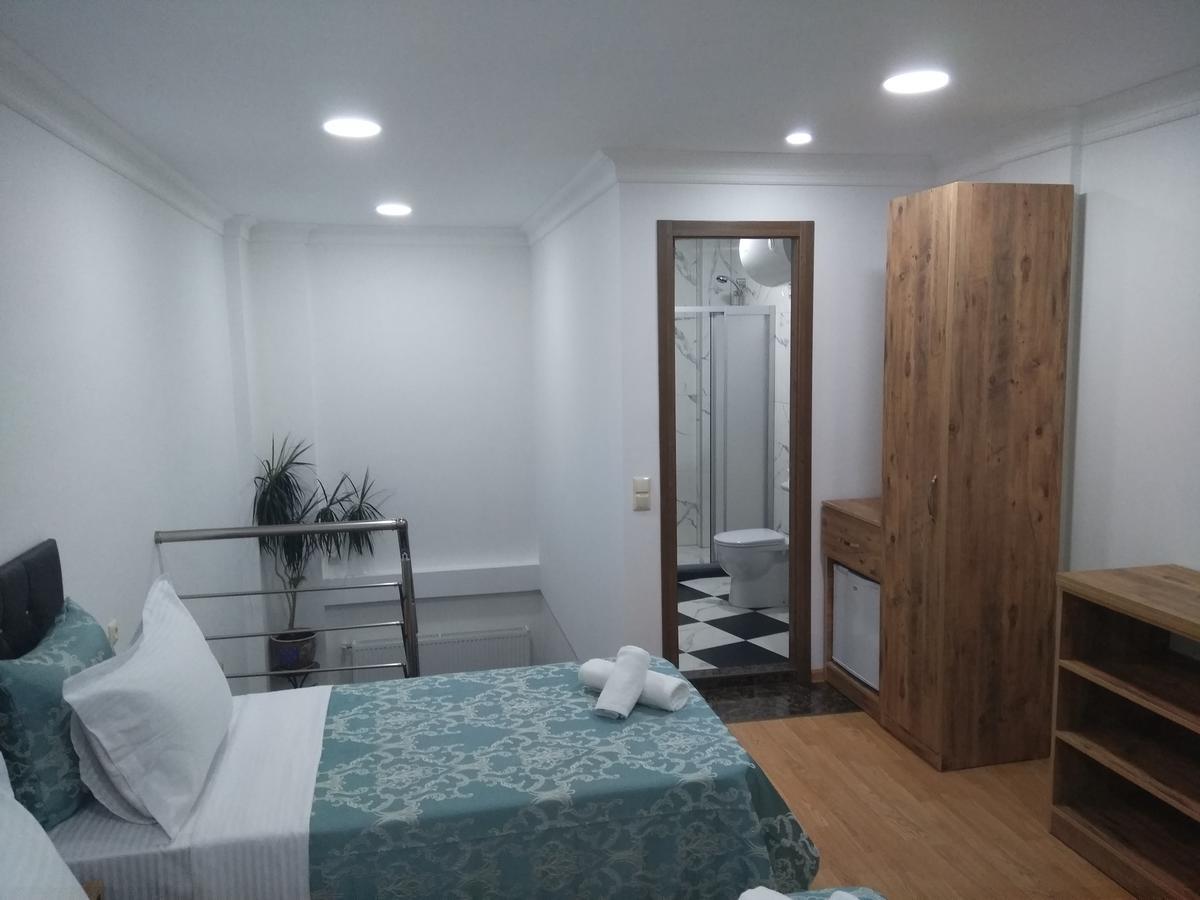 Dzveli Batumi Hotel Kültér fotó